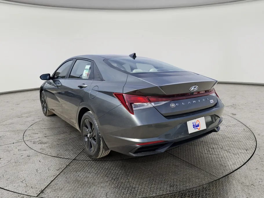 2023 Hyundai Elantra Smart 