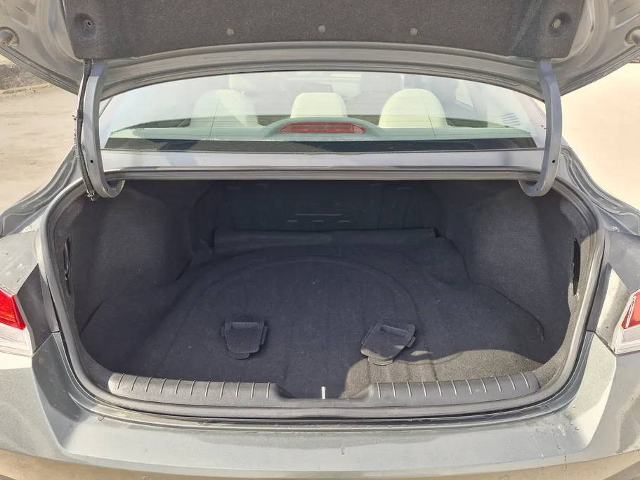 2023 Hyundai Elantra Smart 