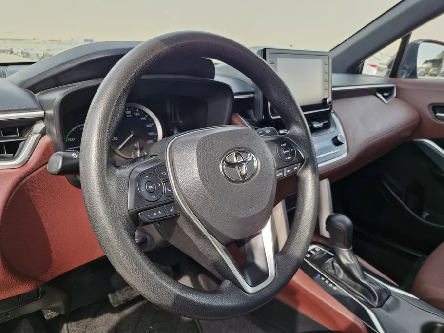 تويوتا كورولا كروس XLE HEV 2024 