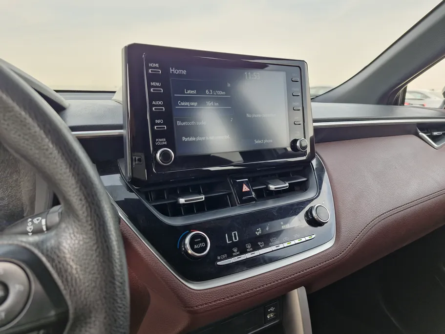 تويوتا كورولا كروس XLE HEV 2024 