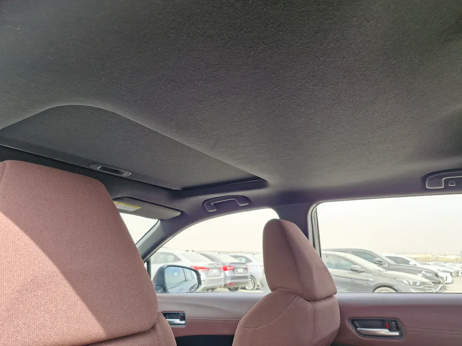 تويوتا كورولا كروس XLE HEV 2024 