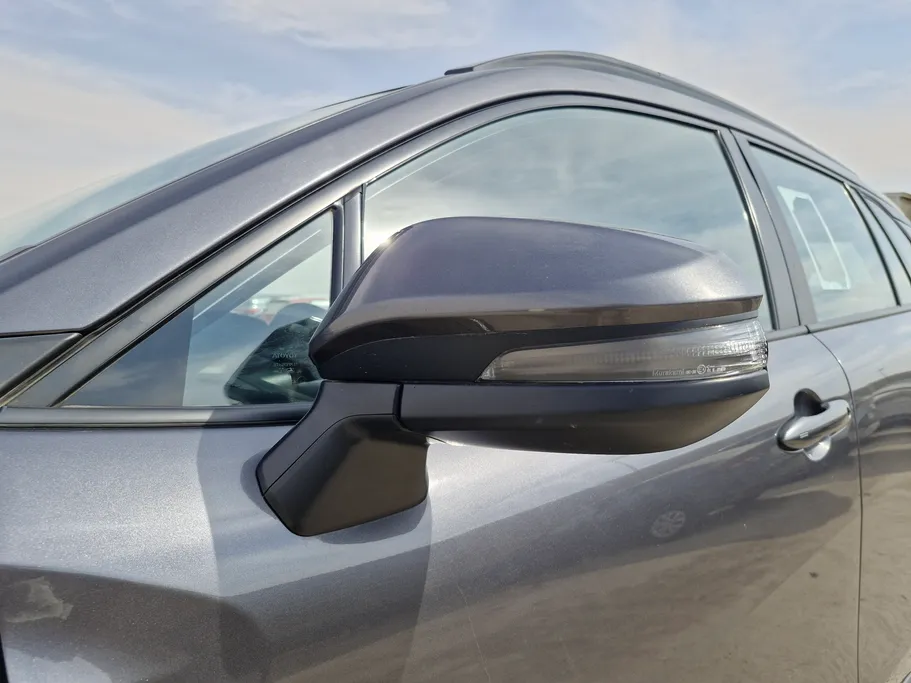 تويوتا كورولا كروس XLE HEV 2024 