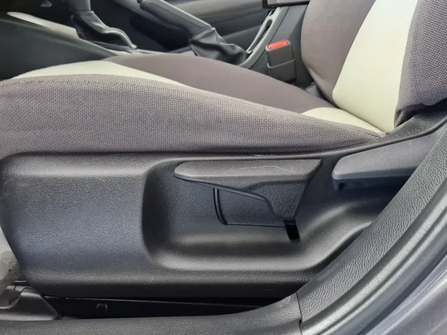 تويوتا كورولا XLI 2022 