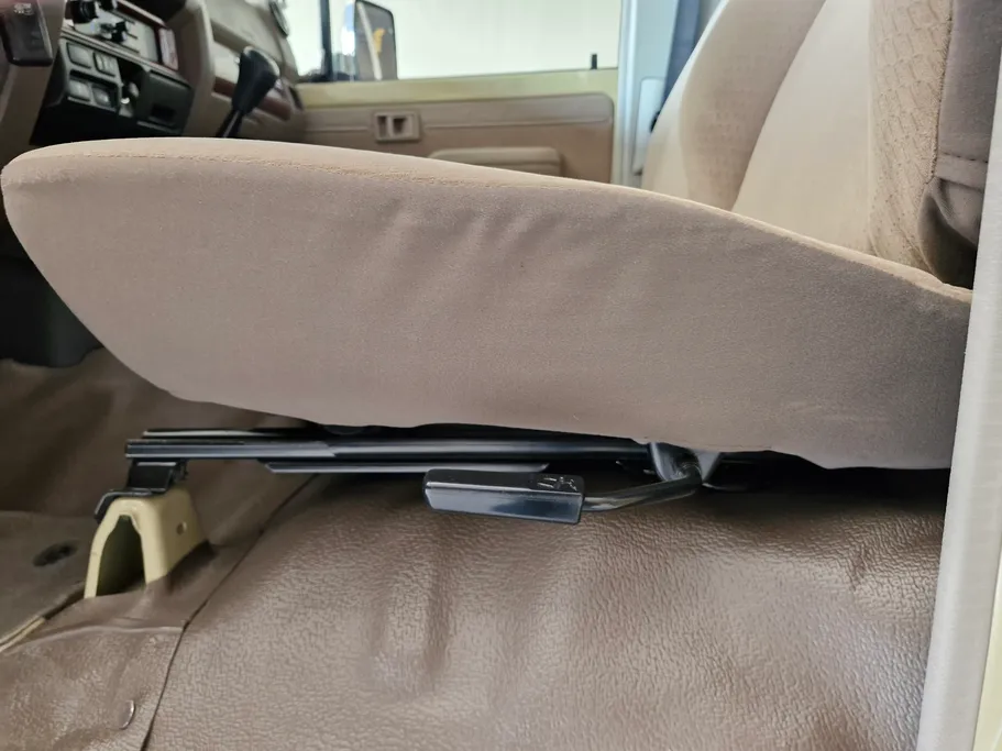 2022 Toyota Land Cruiser Pickup LX 