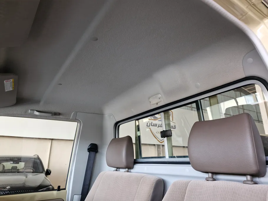 2022 Toyota Land Cruiser Pickup LX 