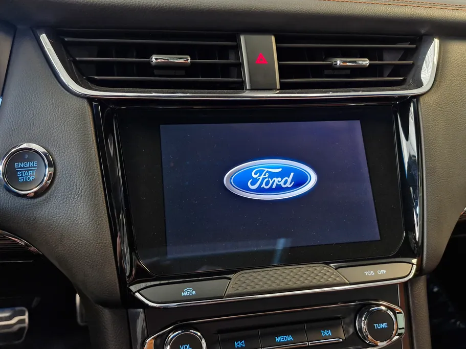 2021 Ford Taurus Titanium 