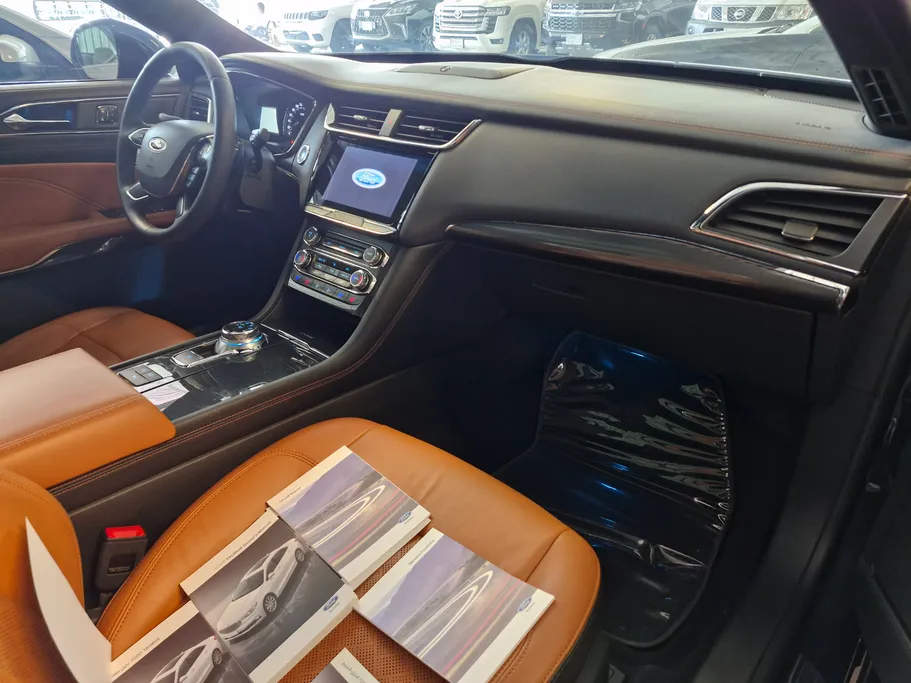 2021 Ford Taurus Titanium 