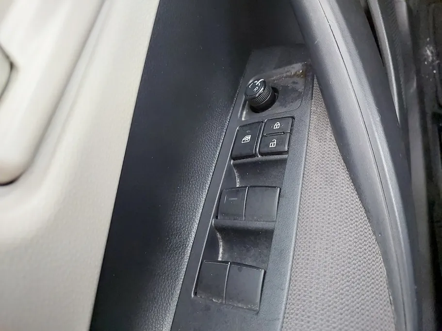 تويوتا كورولا XLI 2023 