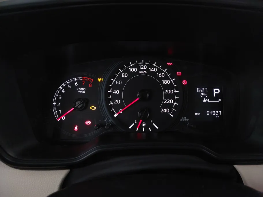 تويوتا كورولا XLI 2023 