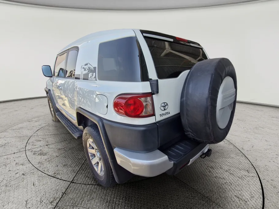 تويوتا اف جي FJ Cruiser 2022 