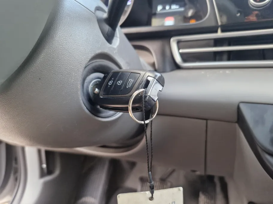 2023 Hyundai Elantra Smart 