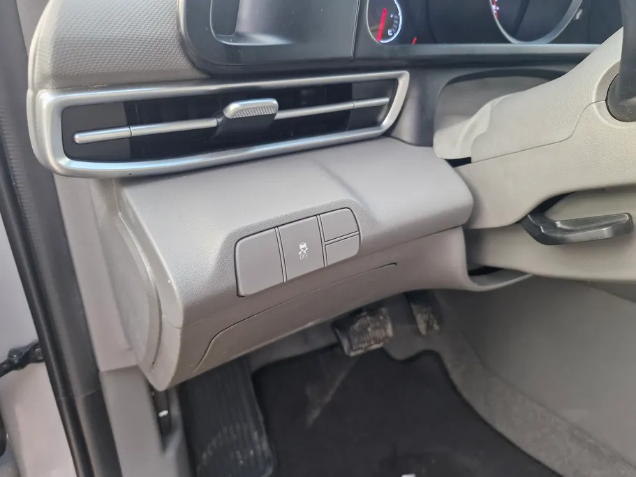 2023 Hyundai Elantra Smart 