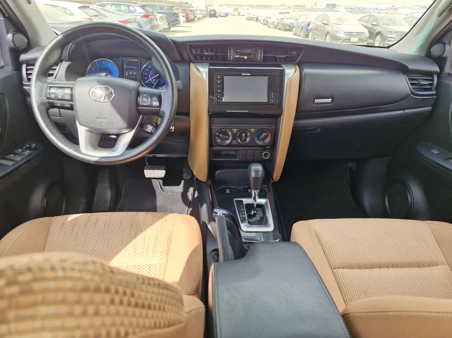 تويوتا فورتشنر GX 2021 