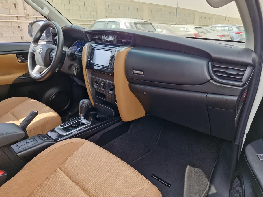 تويوتا فورتشنر GX 2021 