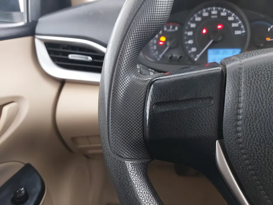 تويوتا يارس Y 2020 