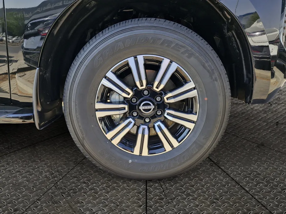 2024 Nissan Patrol SE 