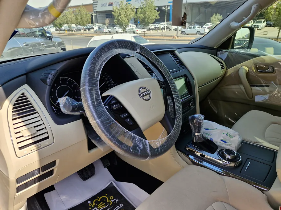 2024 Nissan Patrol SE 