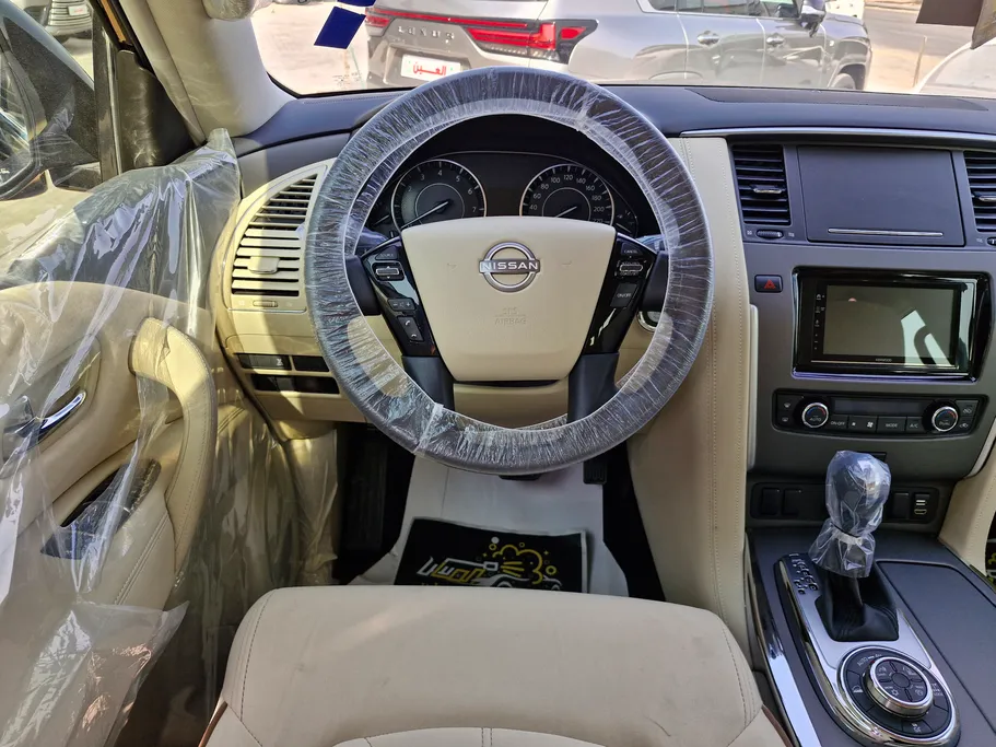 2024 Nissan Patrol SE 