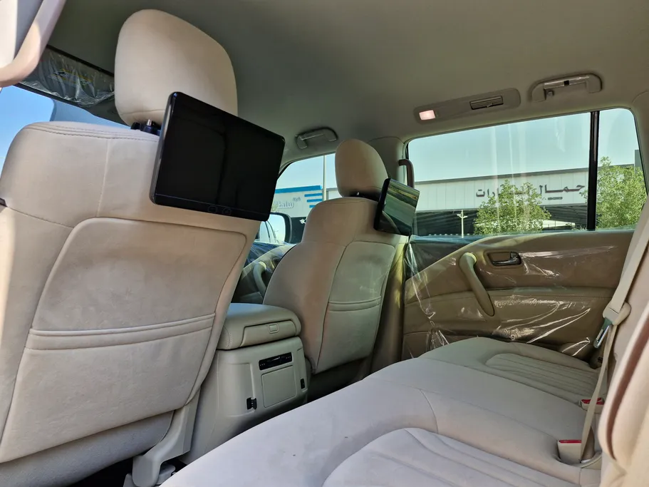 2024 Nissan Patrol SE 