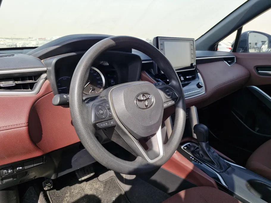 تويوتا كورولا كروس XLE HEV 2024 