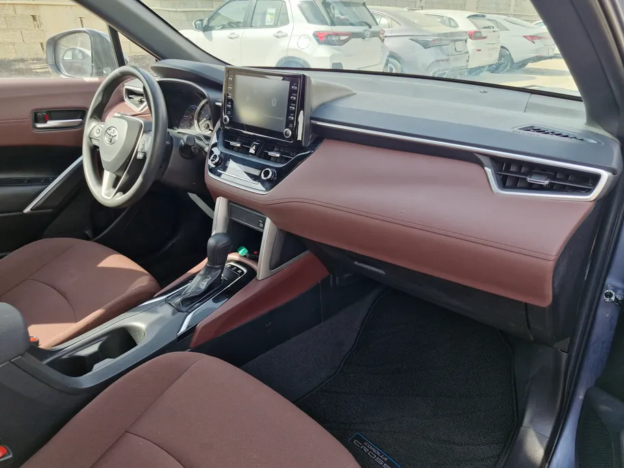 تويوتا كورولا كروس XLE HEV 2024 