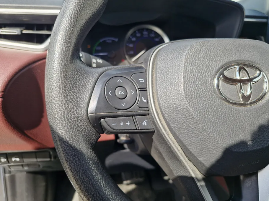 تويوتا كورولا كروس XLE HEV 2024 