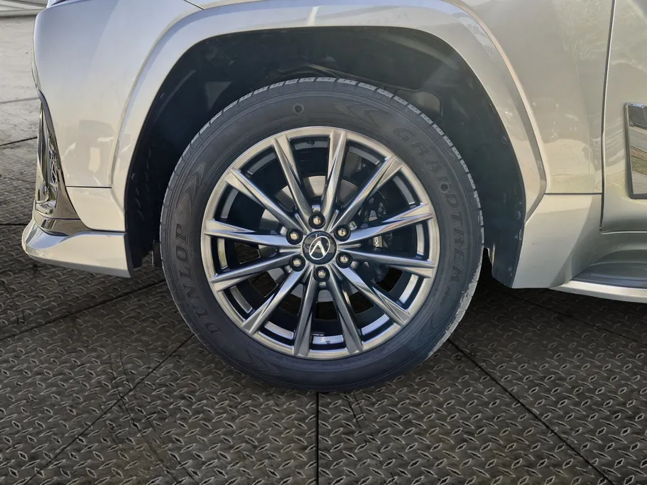 لكزس LX 600 2024 