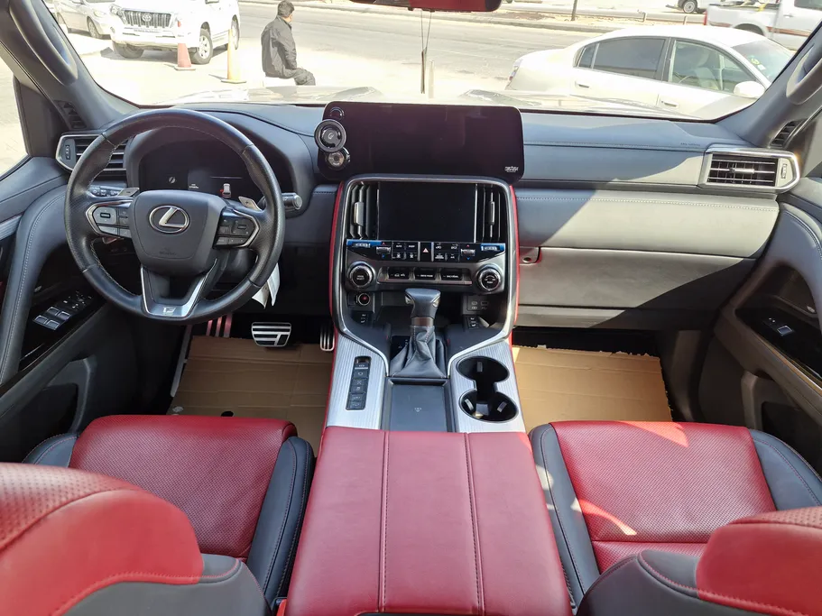 لكزس LX 600 2024 