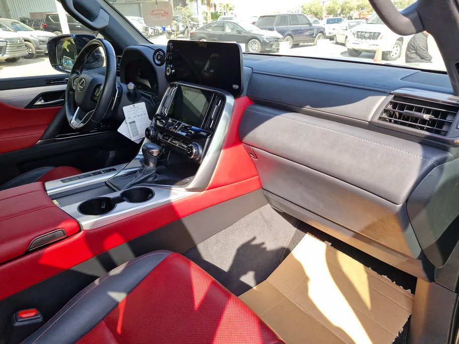 لكزس LX 600 2024 