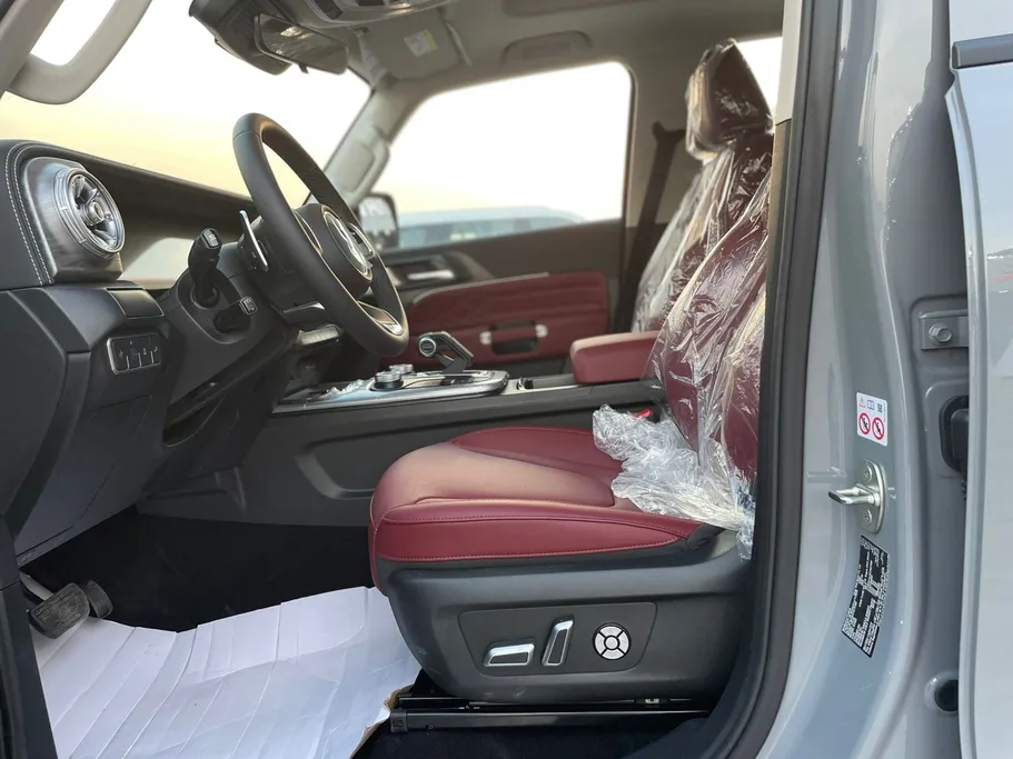 جريت وول تانك 300 كونكيرور 2026 