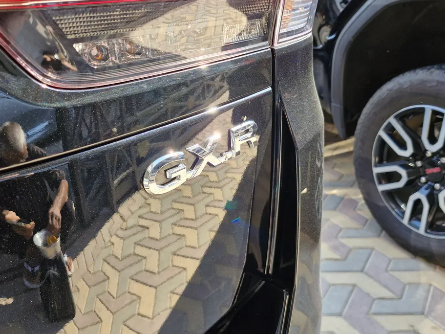 2025 Toyota Land Cruiser GXR 