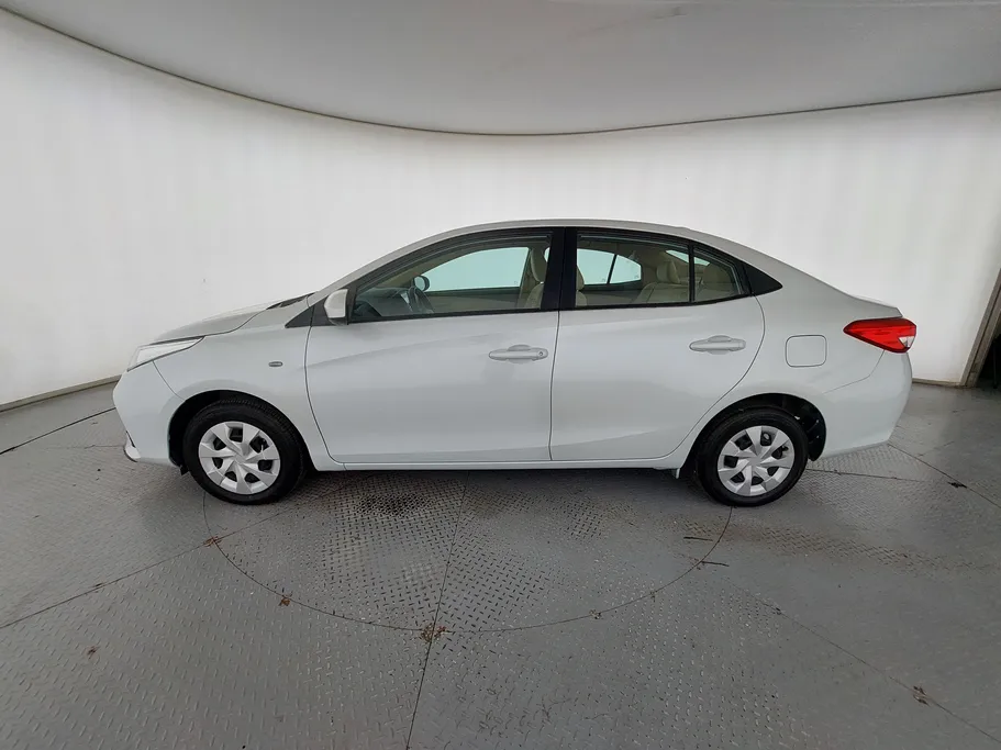 تويوتا يارس Y 2022 