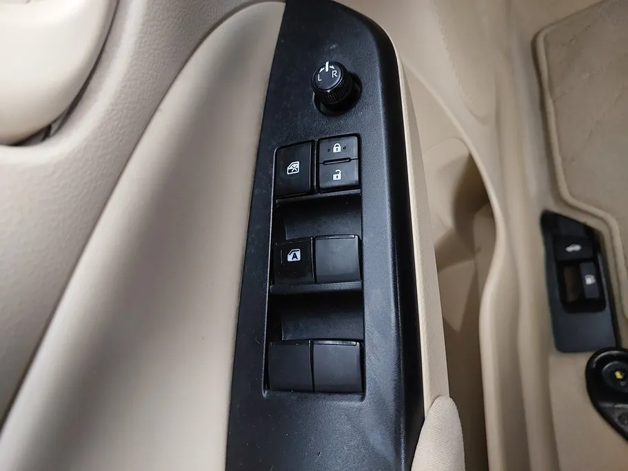 تويوتا يارس Y 2022 