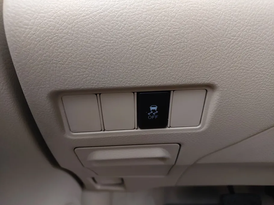 تويوتا يارس Y 2022 