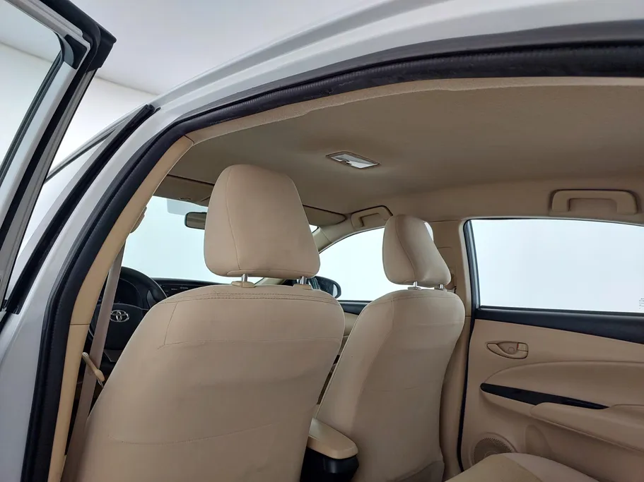 تويوتا يارس Y 2022 