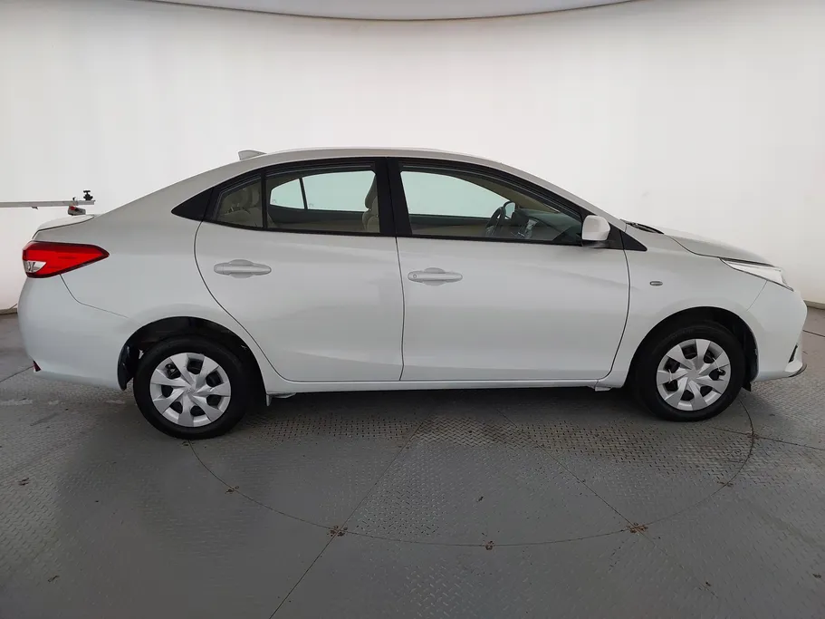 تويوتا يارس Y 2022 