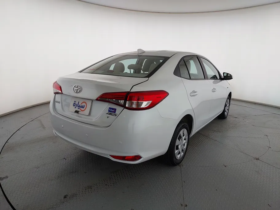 تويوتا يارس Y 2022 