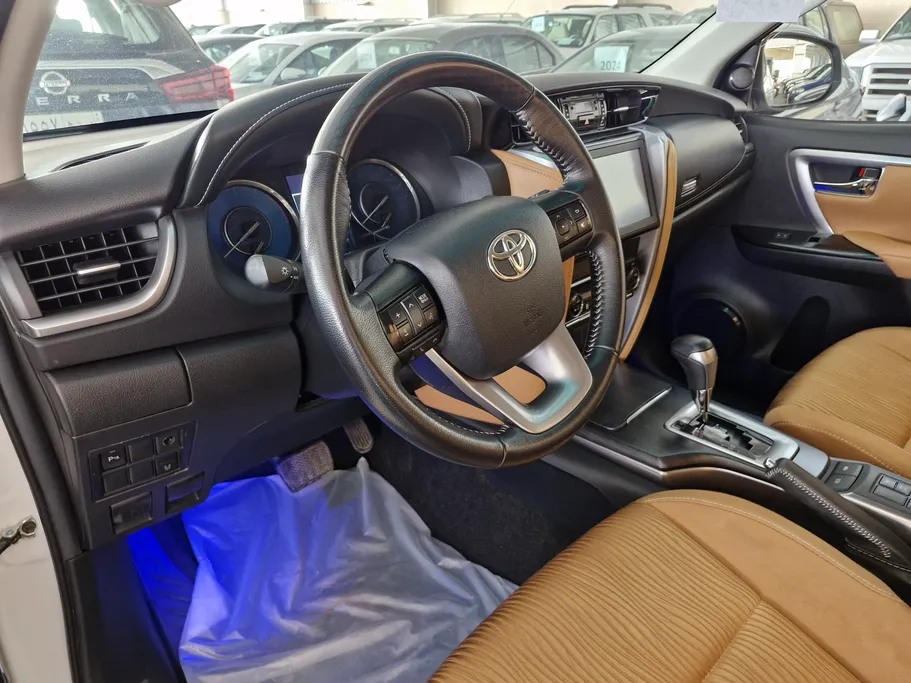 2023 Toyota Fortuner VX 