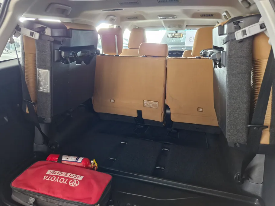 2023 Toyota Fortuner VX 