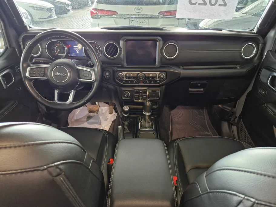 جيب رانجلر صحارى 2023 