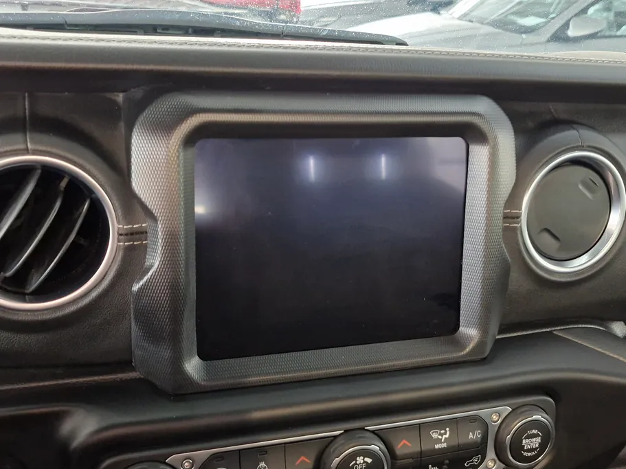 جيب رانجلر صحارى 2023 