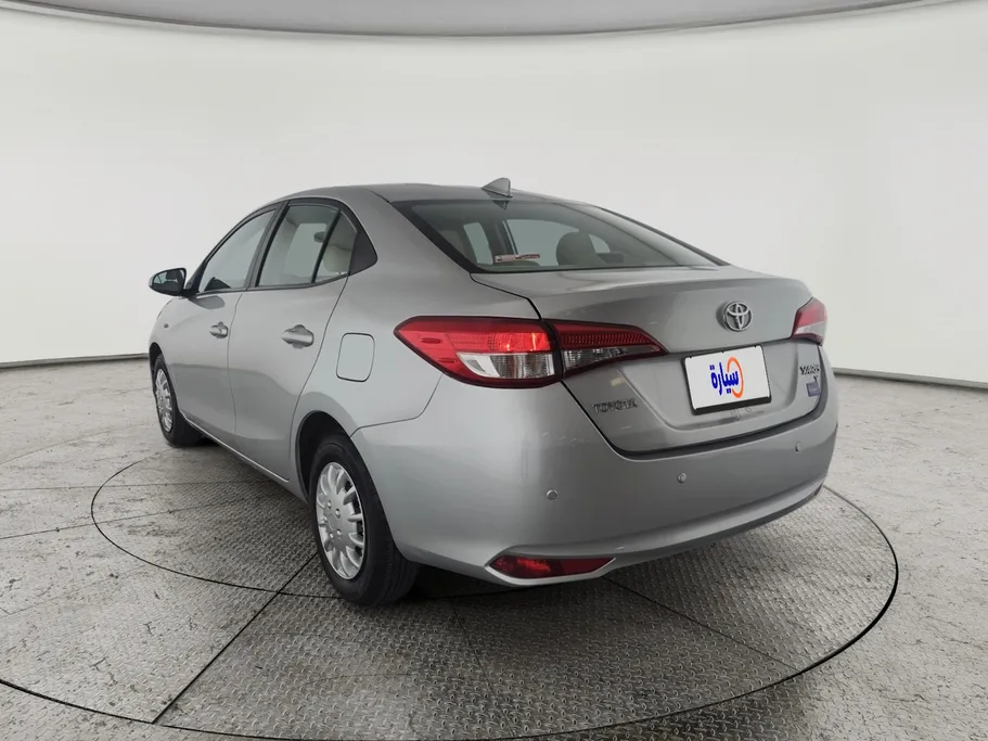 2021 Toyota Yaris  Y 