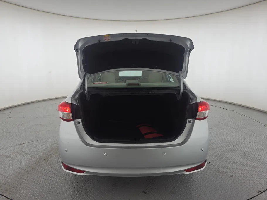 2021 Toyota Yaris  Y 