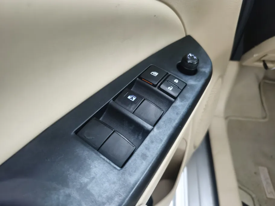 2021 Toyota Yaris  Y 