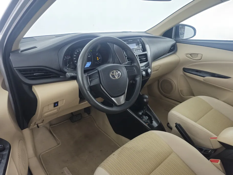 2021 Toyota Yaris  Y 