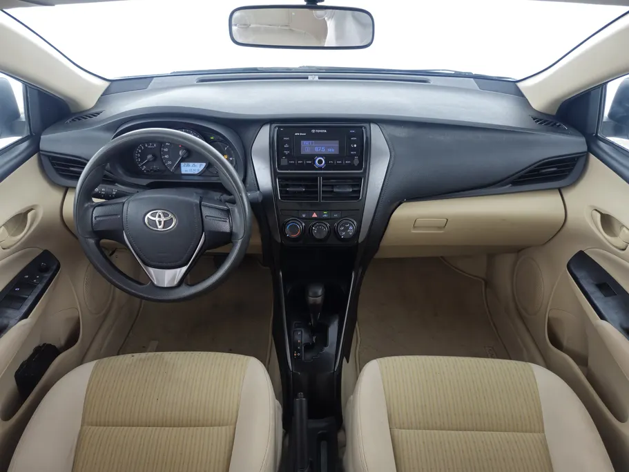 2021 Toyota Yaris  Y 