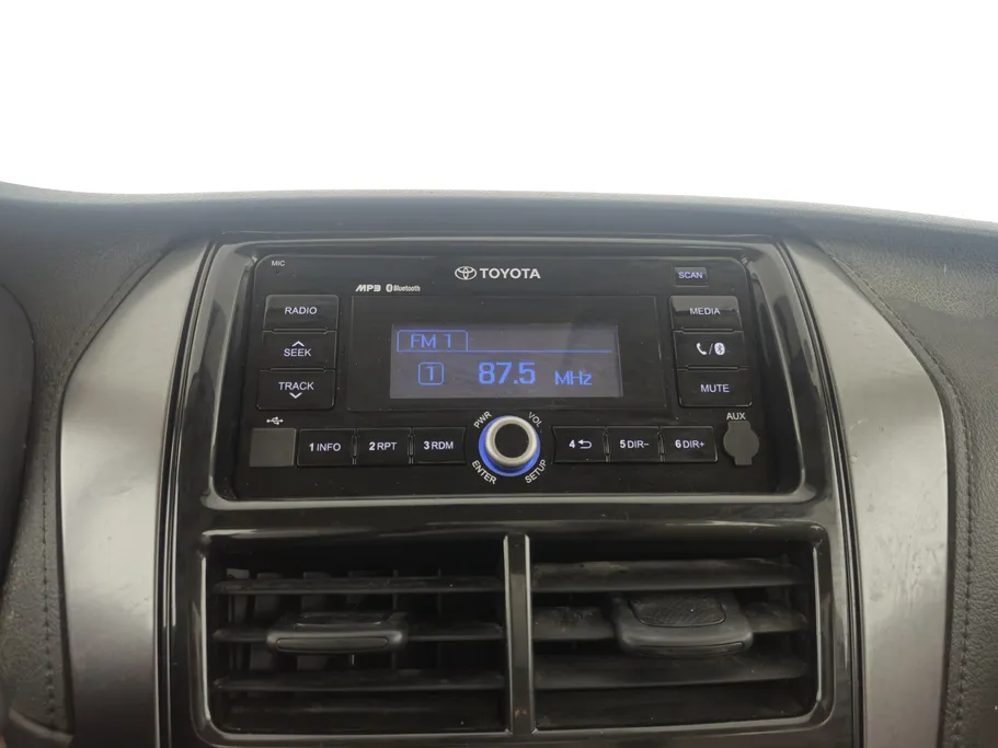 2021 Toyota Yaris  Y 