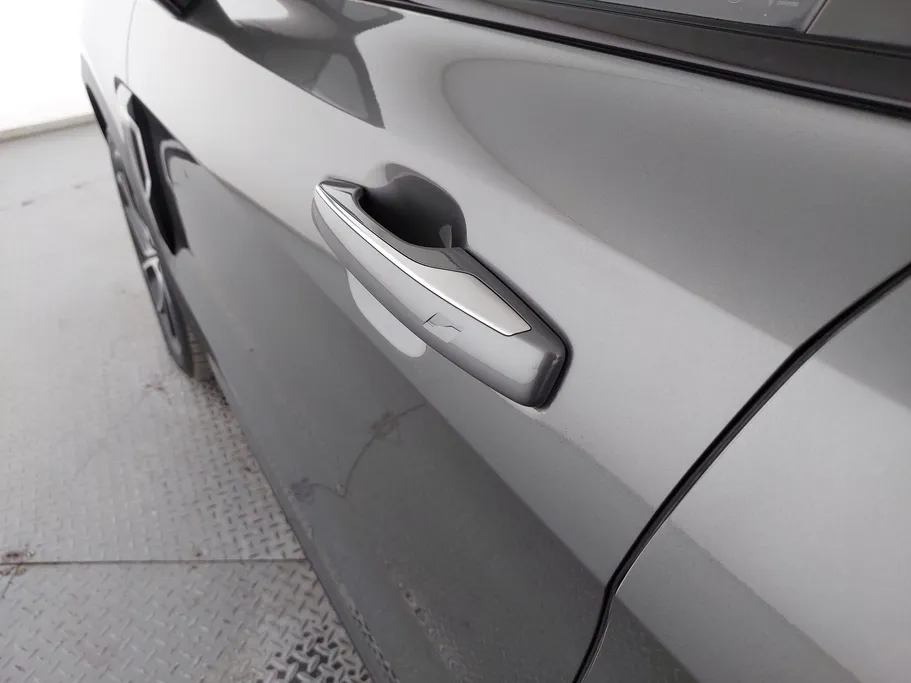 2024 Lynk and Co 05 Hyper Halo 