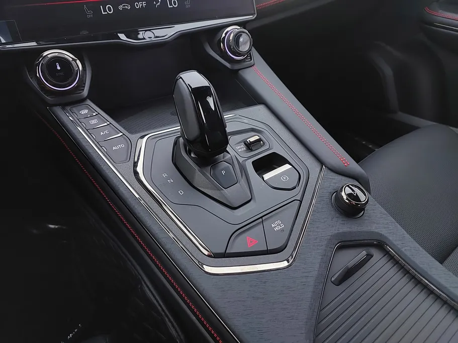 2024 Lynk and Co 05 Hyper Halo 