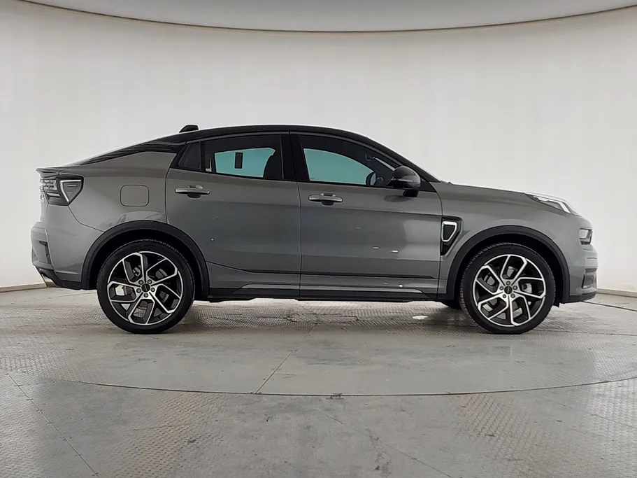 2024 Lynk and Co 05 Hyper Halo 